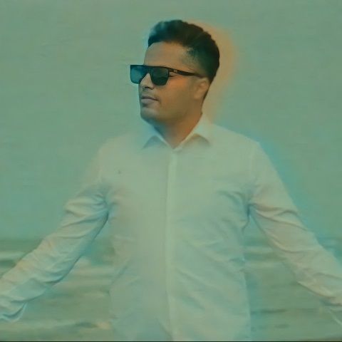 دانلود اهنگ میدونم کفره ولی واسم خدایی