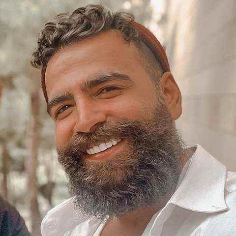 دانلود آهنگ آخه زده به سرم هوای تو شیرینه حرفای لبای تو