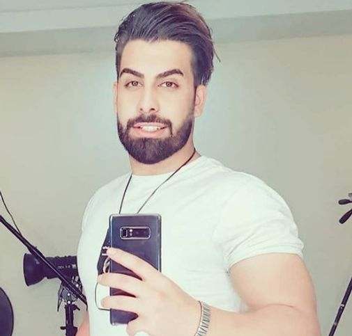 دانلود آهنگ یه حال عجیبی با تو میپیچه تو تنم