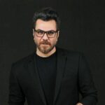 دانلود اهنگ من یه عمره پا به پاتم قربونی نگاتم از گرشا رضایی